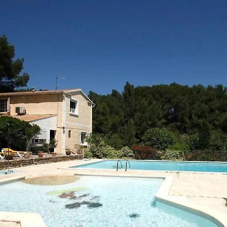 Hotel Le Robinson Beaucaire  Eksteriør billede